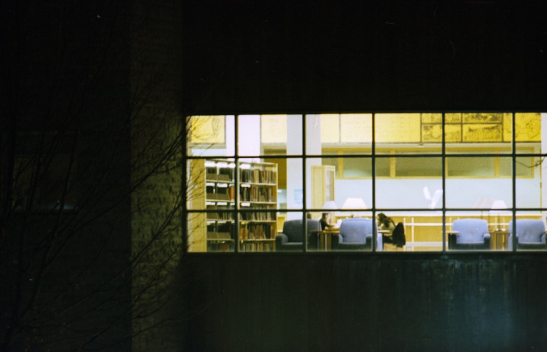 Photo Reflective Glass